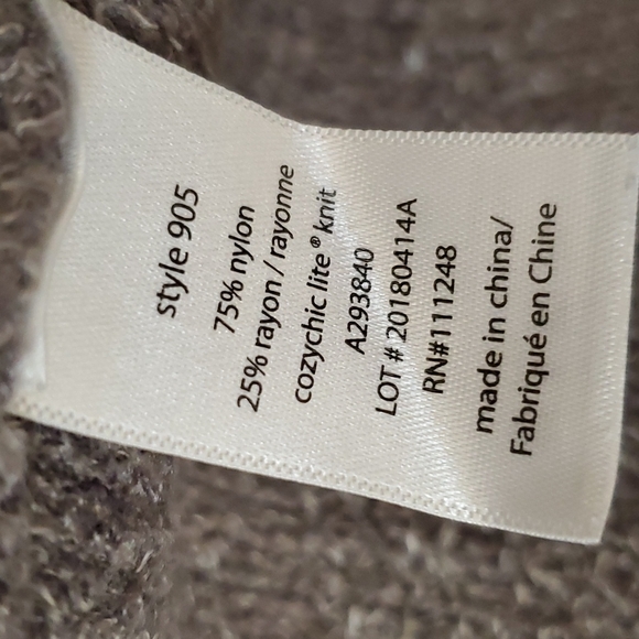 Barefoot dreams hooded resort cardigan - Picture 5 of 7